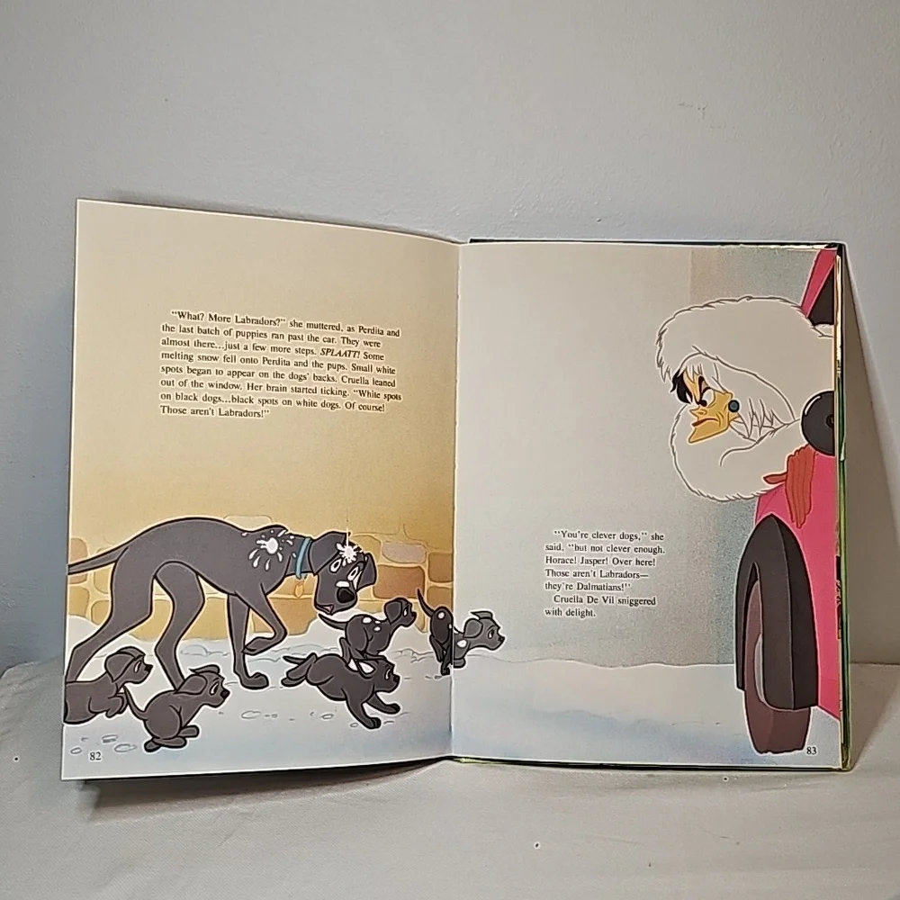 Disney Vintage 1991 101 Dalmation Book - Picture 5 of 6